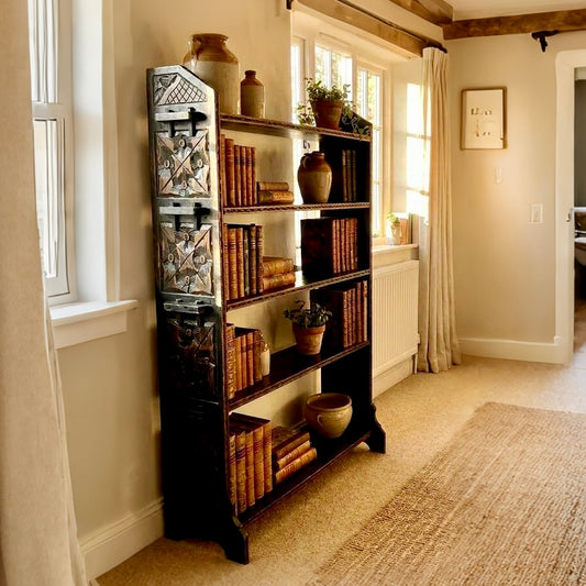 000519....Handsome Antique Carved Oak Bookcase/Bookshelves
