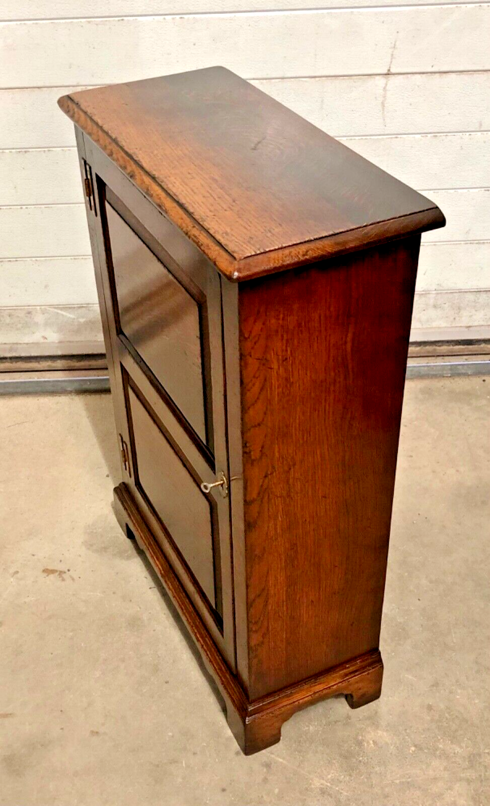 000825....A Handsome Pair Of Vintage Slim Solid Oak Side Cabinets