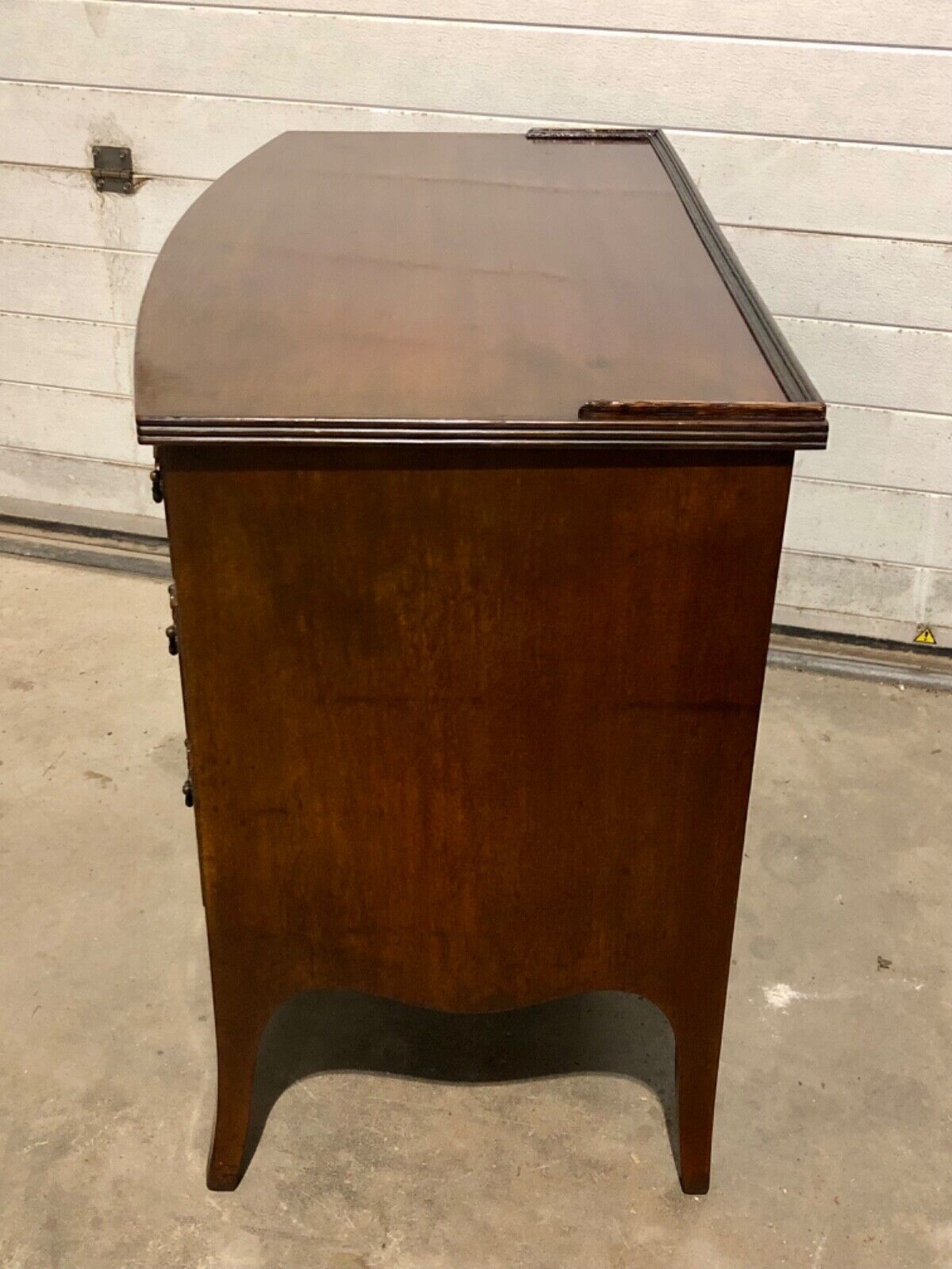 000798....Handsome Vintage Mahogany Dressing Table ( sold )
