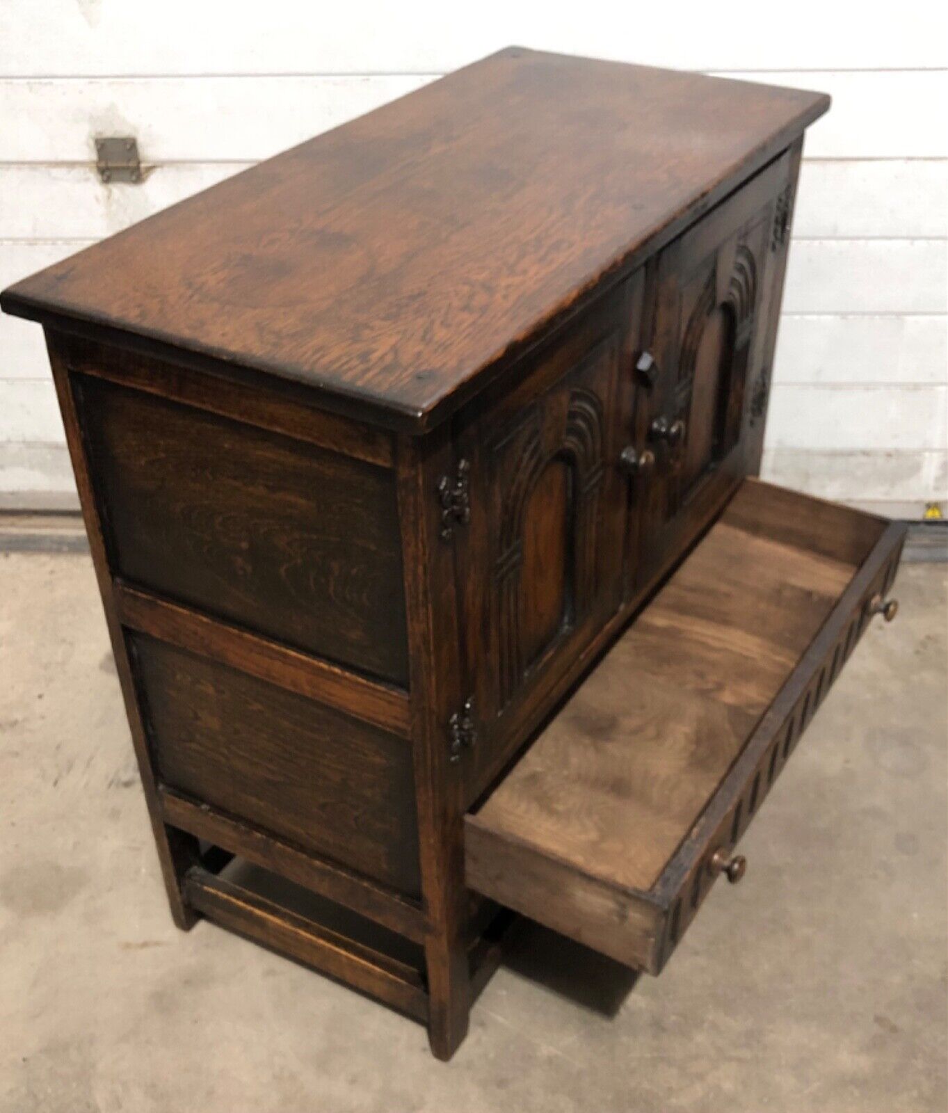 000791....Handsome Vintage Carved Oak Cabinet