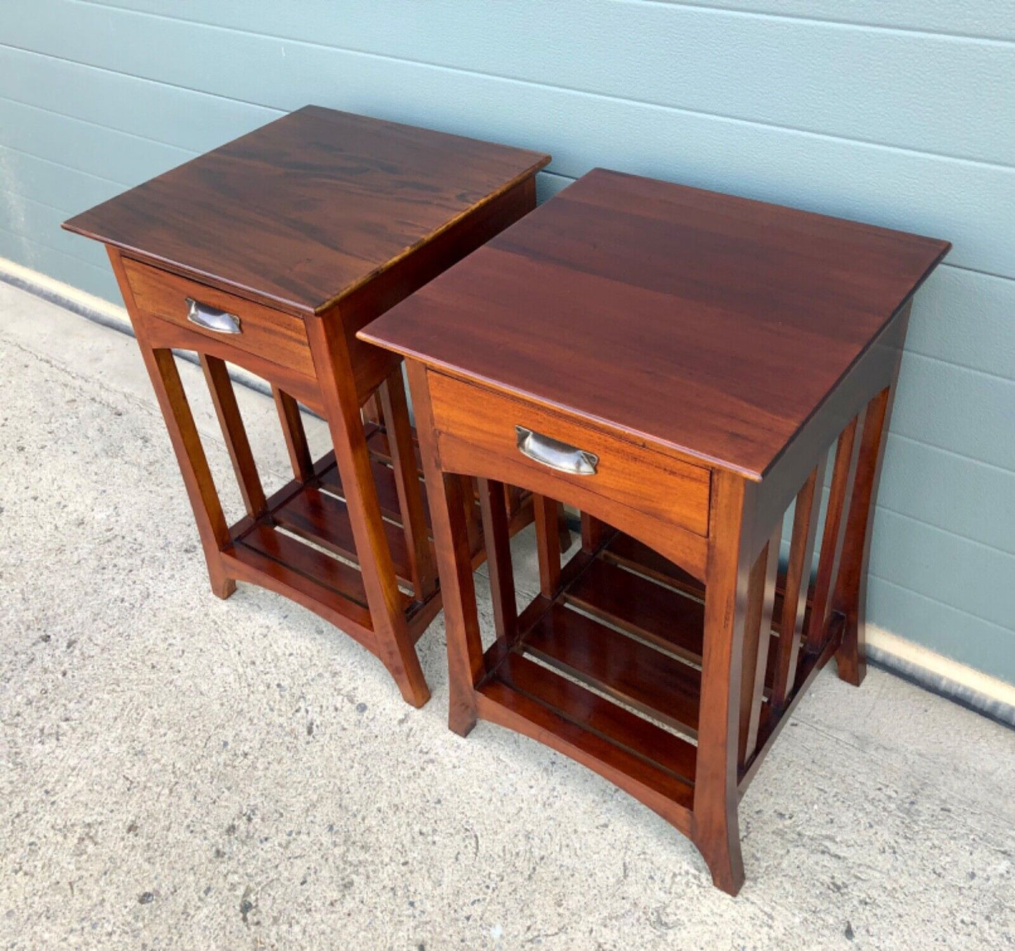 000802....Handsome Pair Of Vintage Mahogany Bedside Tables / Lamp Tables ( sold )
