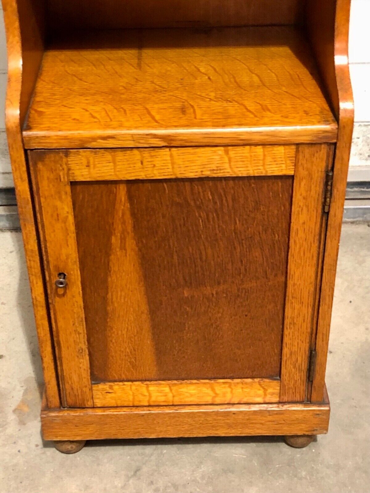 000748....Handsome Vintage Bookcase With Cupboard And Shelves( sold )