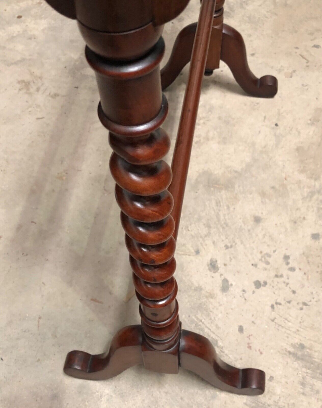 000822....Handsome Antique Mahogany Towel Rail