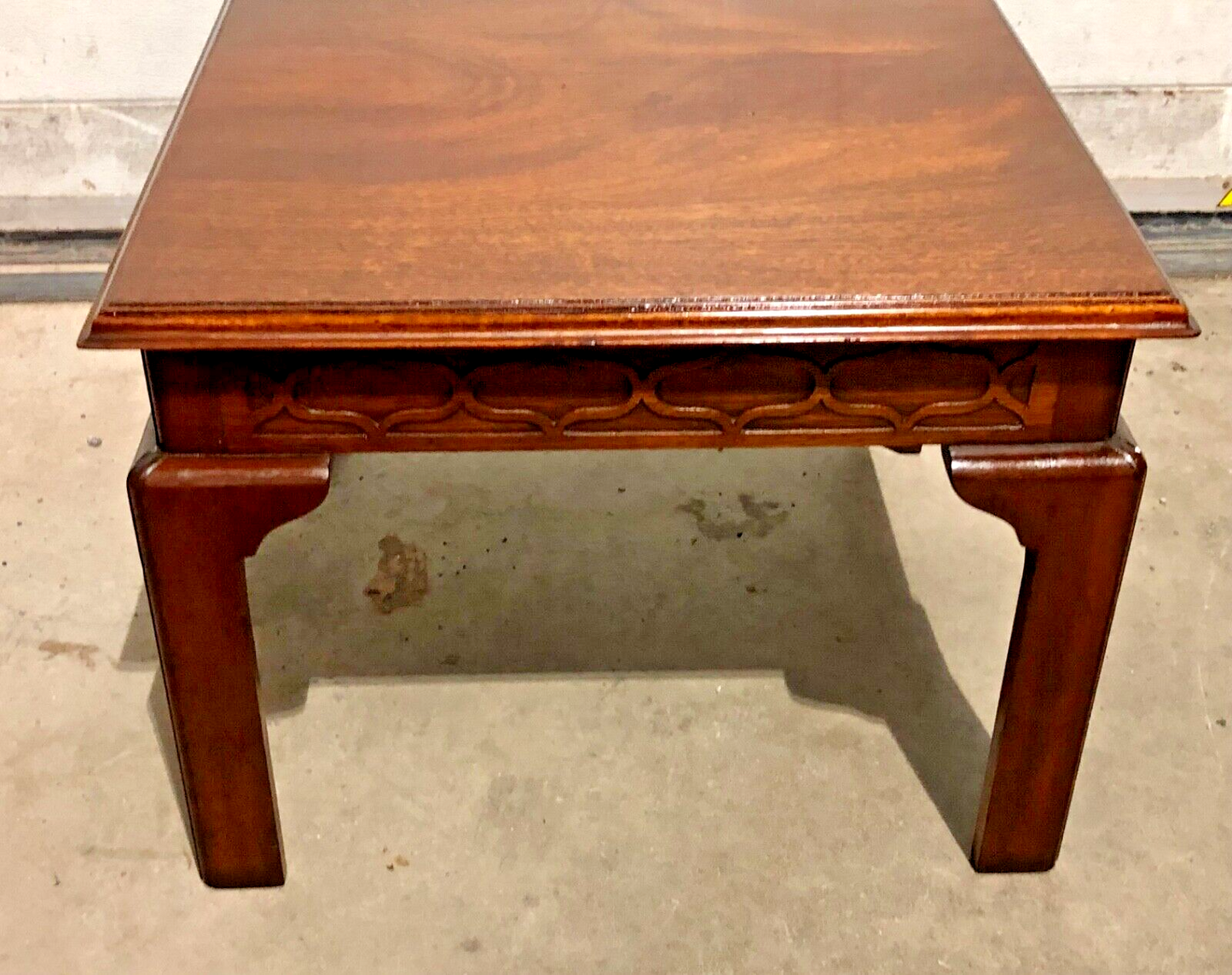 000787....Pair Of Vintage Mahogany End Tables / Lamp Tables