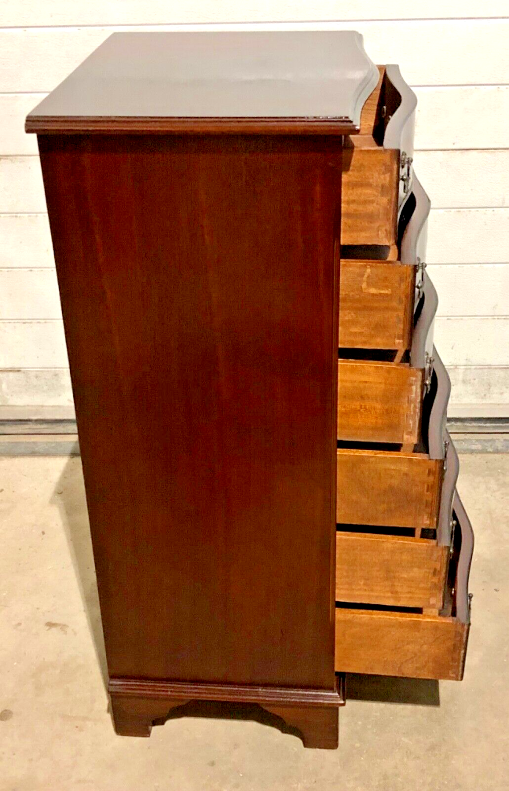 000764....Handsome Vintage Tallboy Chest / Chest Of Six Drawers