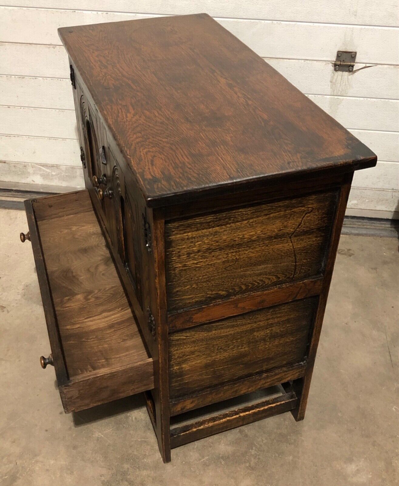 000791....Handsome Vintage Carved Oak Cabinet