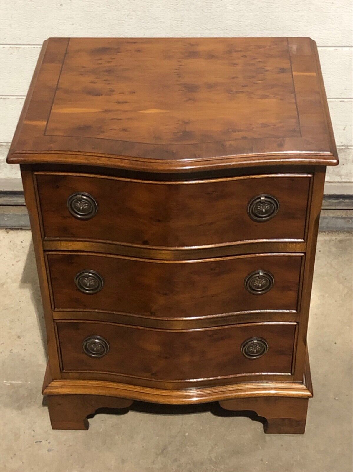 000781.....Handsome Pair Of Vintage Yew Bedside Chests / Bedside Tables( sold )