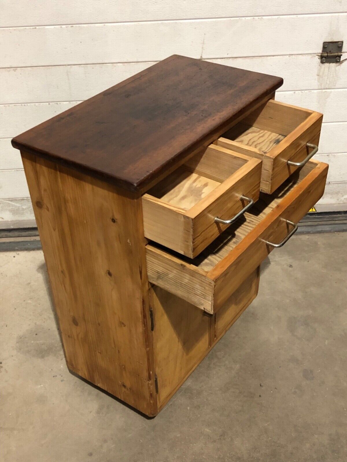 000774....Handsome Pair Of Vintage Cabinets / Bedside Cabinets