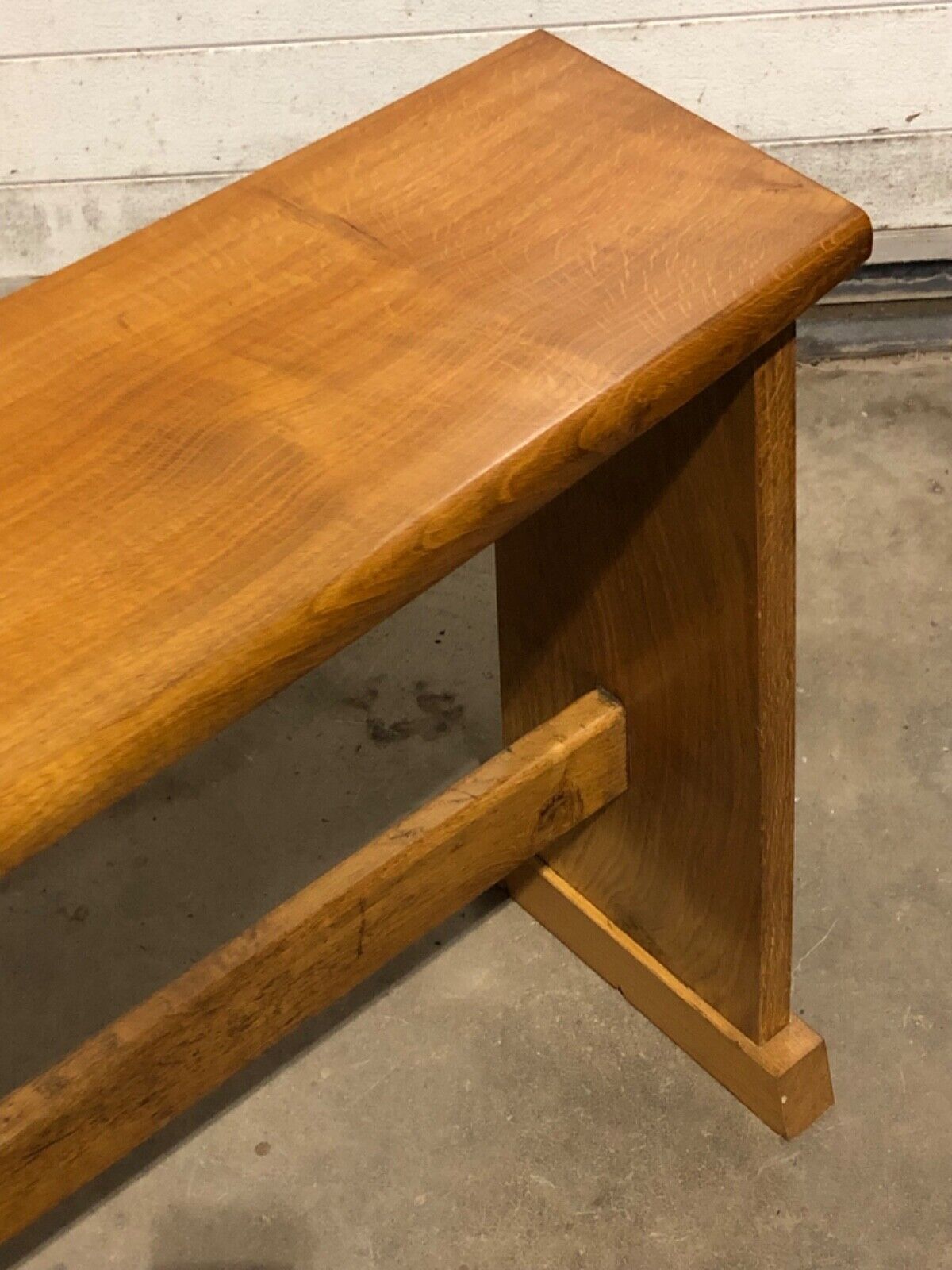 000749....Handsome Vintage Arts And Crafts Style Bench