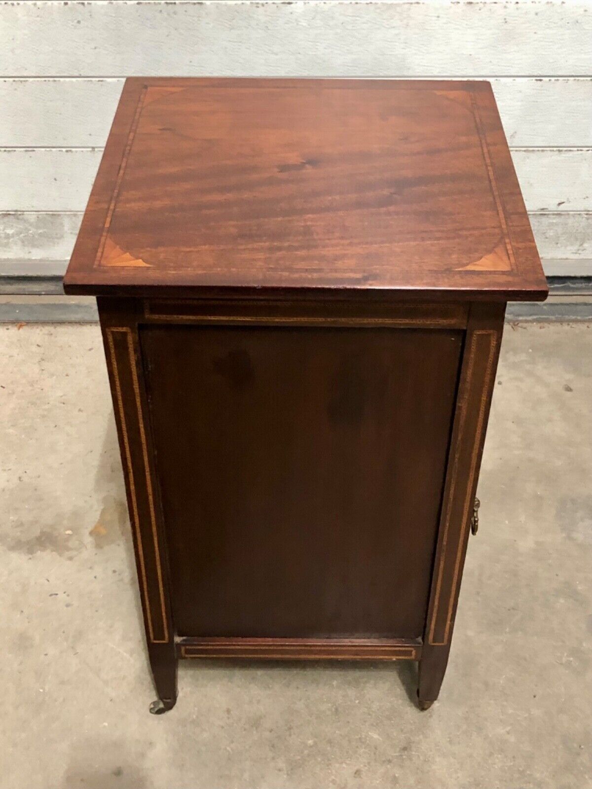 000747....Handsome Edwardian Inlaid Mahogany Bedside Table ( sold )