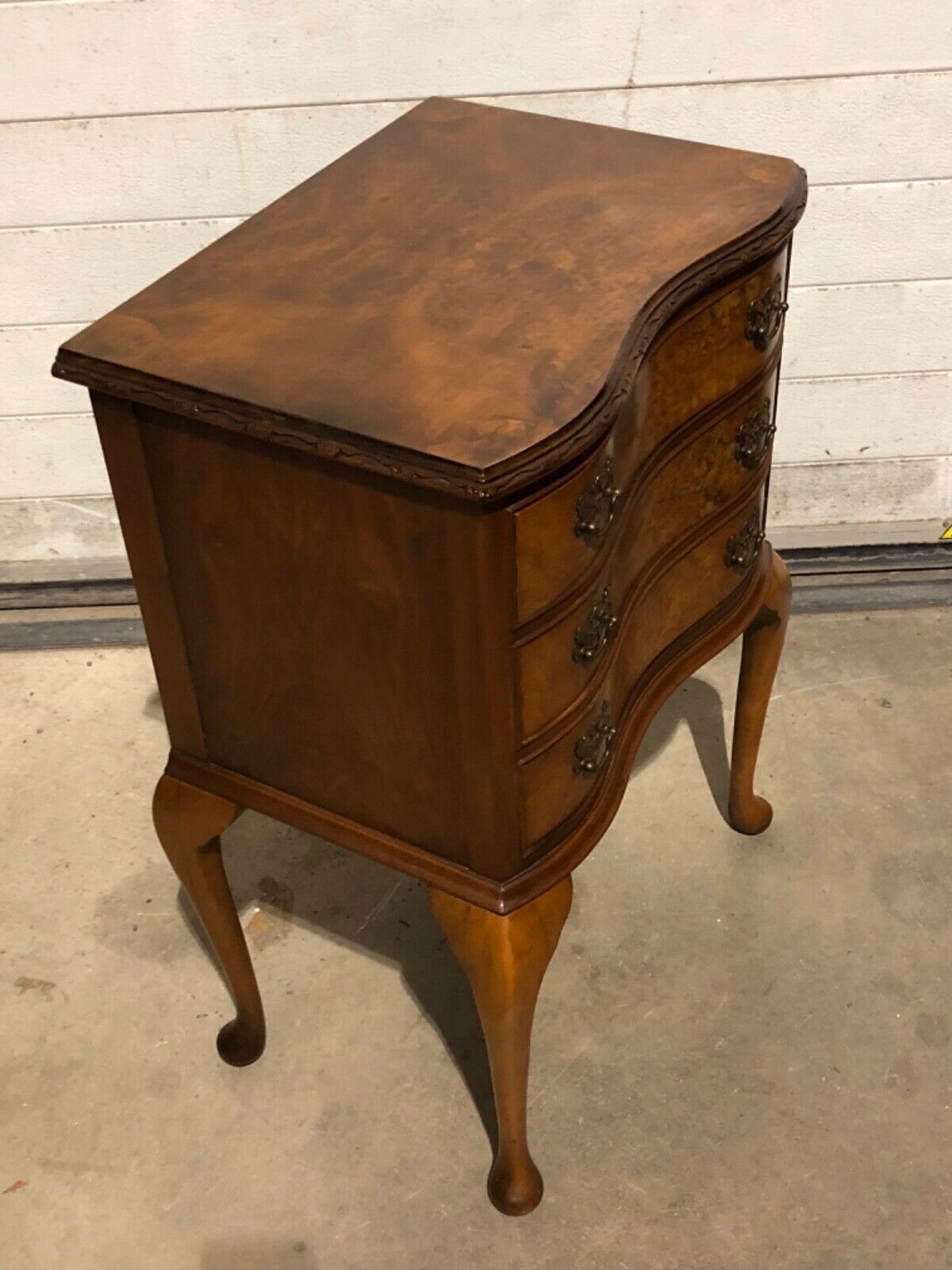 000768....Handsome Vintage Figured Walnut Bedside Chest / Lamp Table(sold )