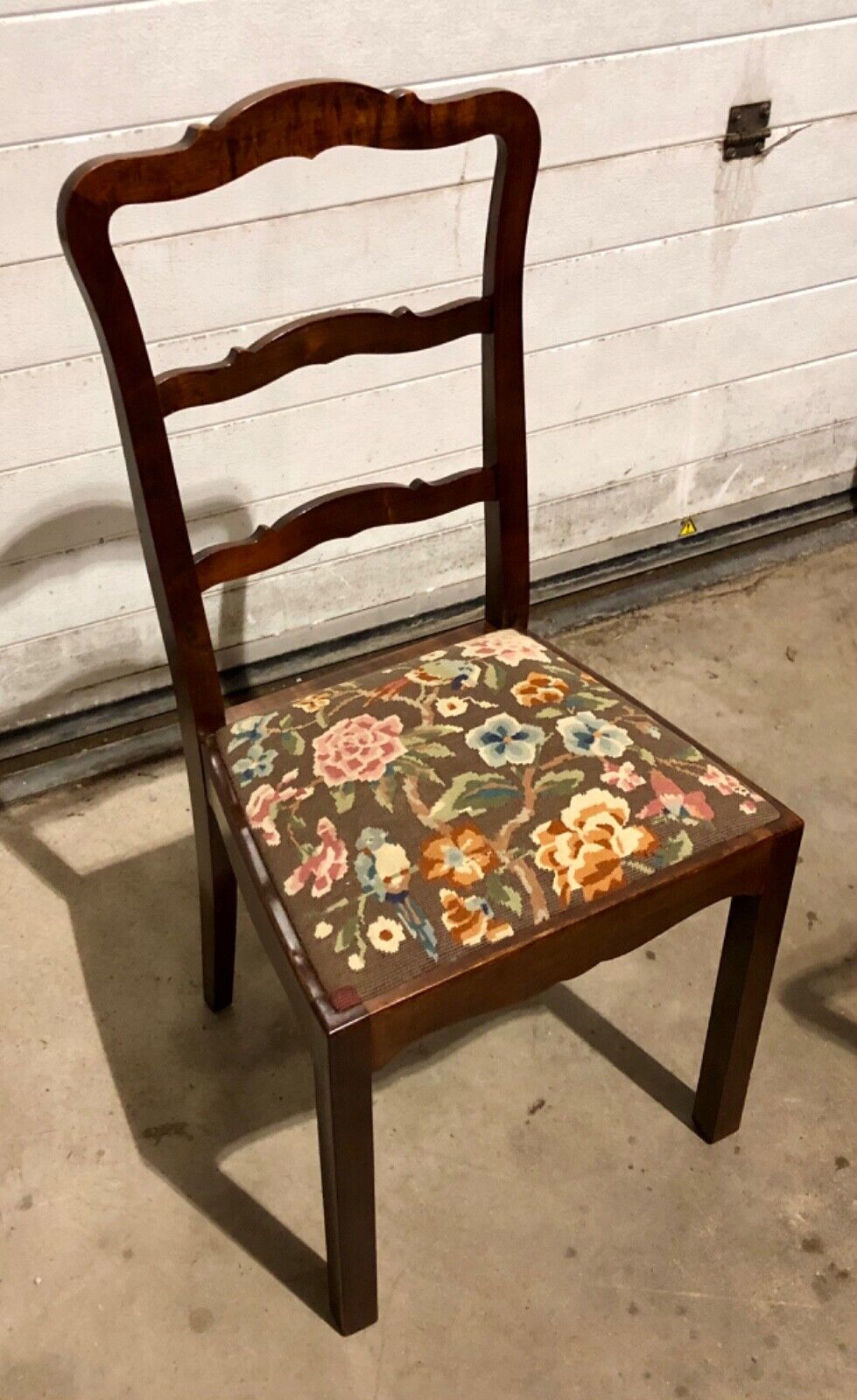 000744....Handsome Set Of Four Vintage Chairs With Tapestry Seats