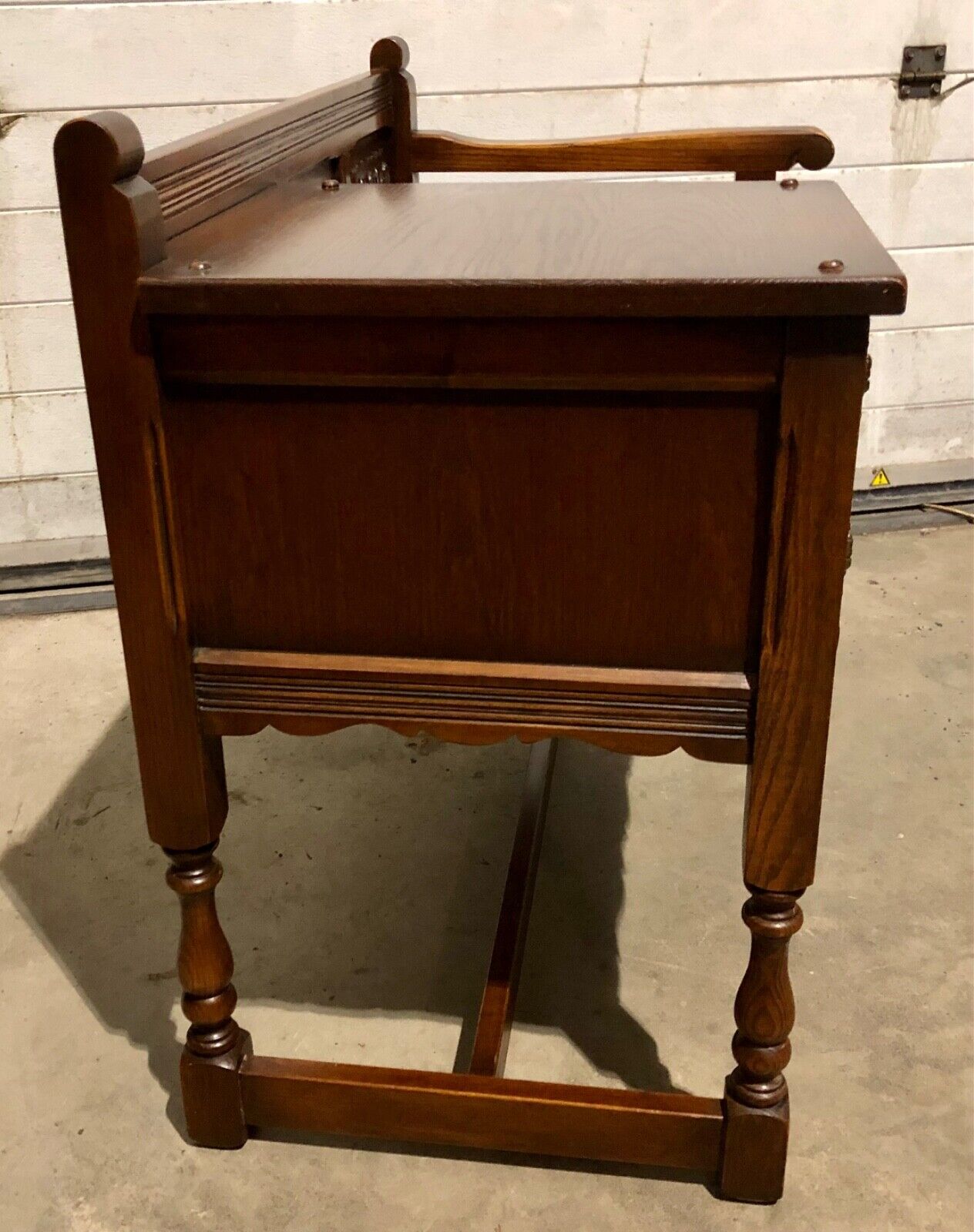 000788....Handsome Carved Oak Hall Seat / Old Charm Telephone Table ( sold )