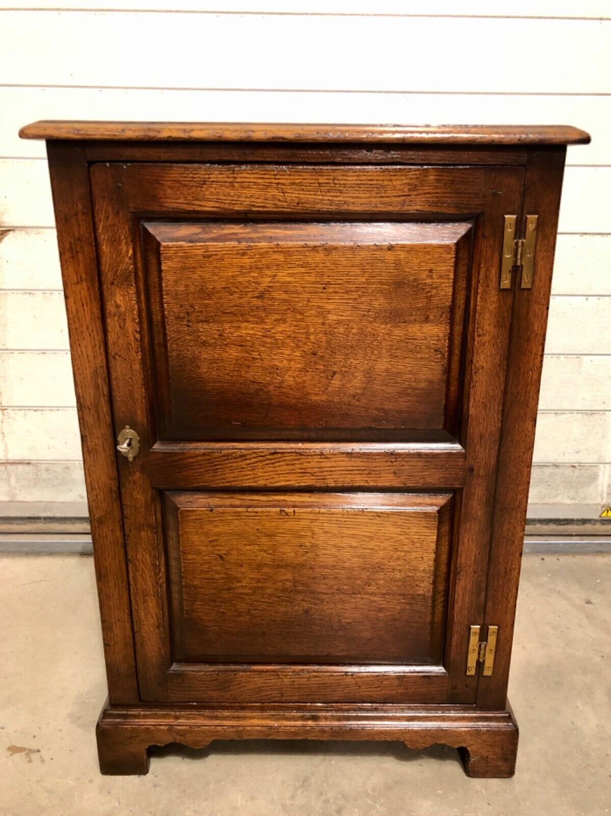 000825....A Handsome Pair Of Vintage Slim Solid Oak Side Cabinets