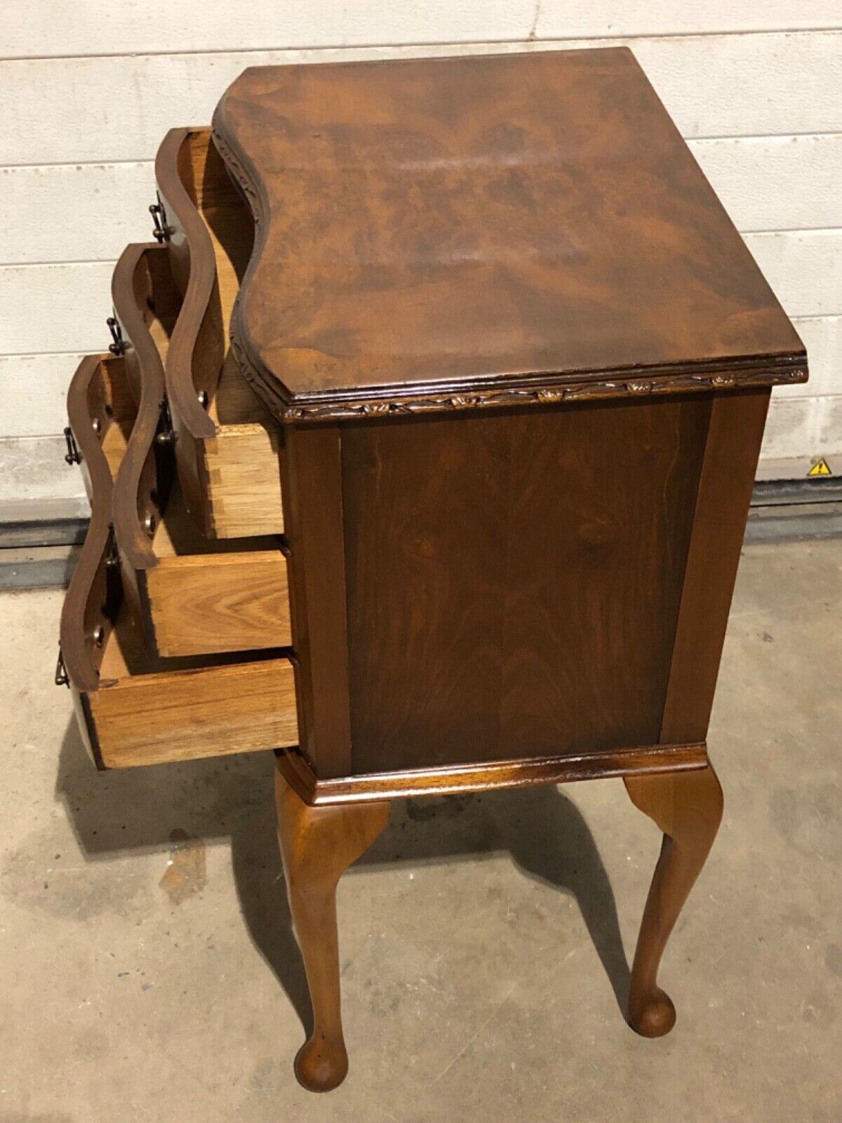 000768....Handsome Vintage Figured Walnut Bedside Chest / Lamp Table(sold )