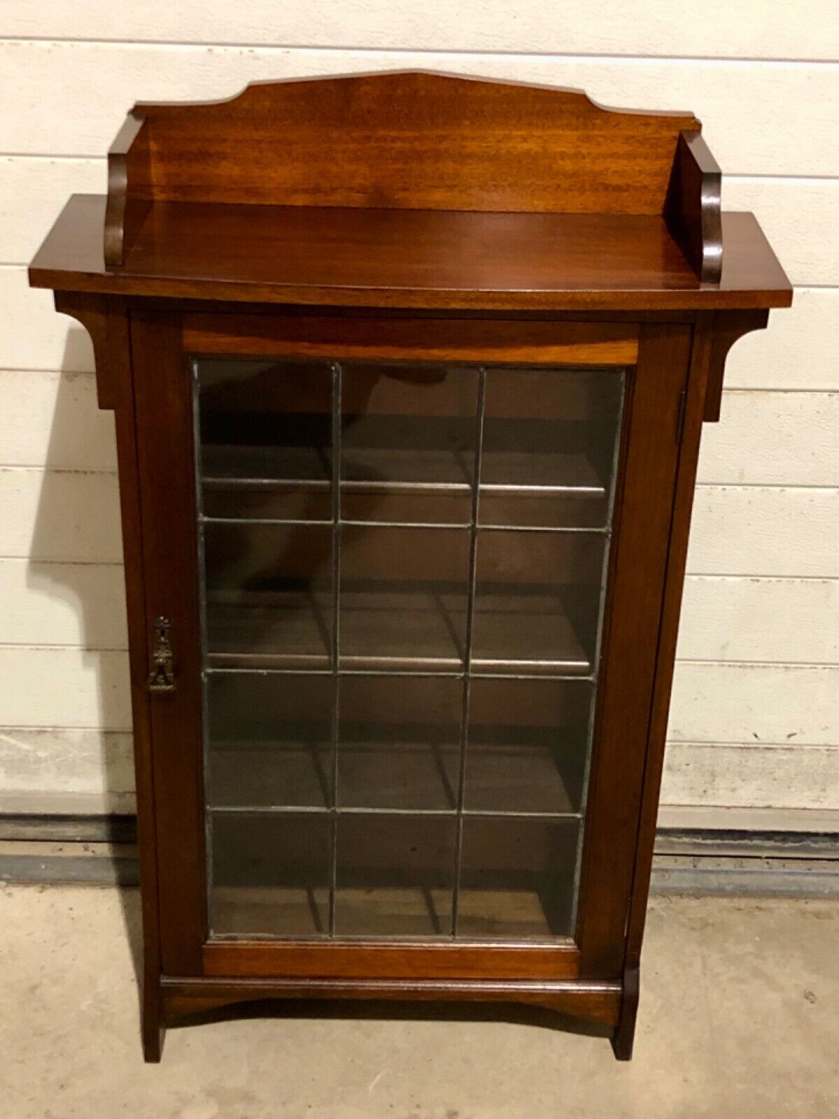 000778....Handsome Vintage Arts And Crafts Mahogany Bookcase / Display Cabinet ( sold )