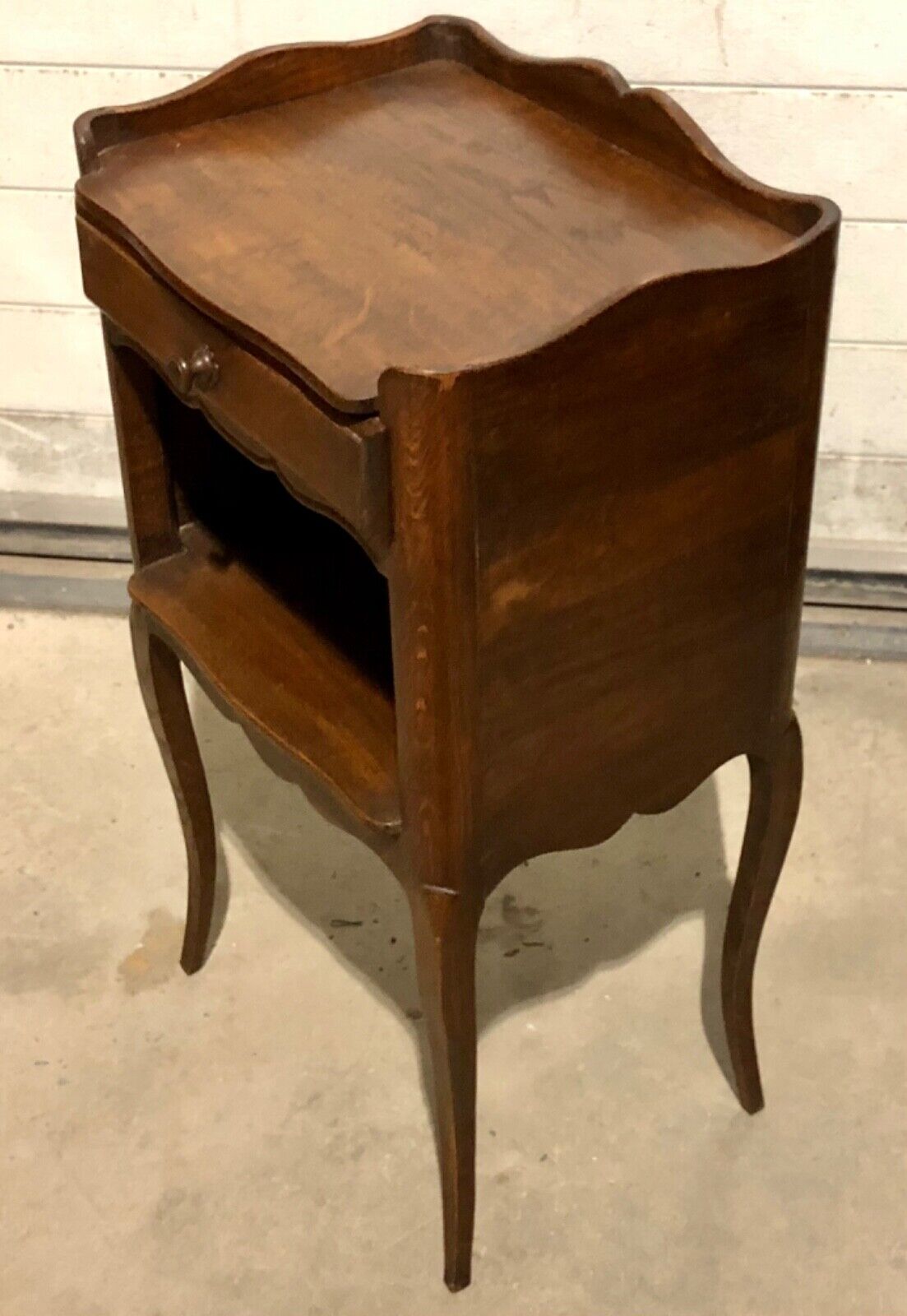 000766....Handsome Pair Of Antique French Oak Bedside Tables / Nightstands( sold )