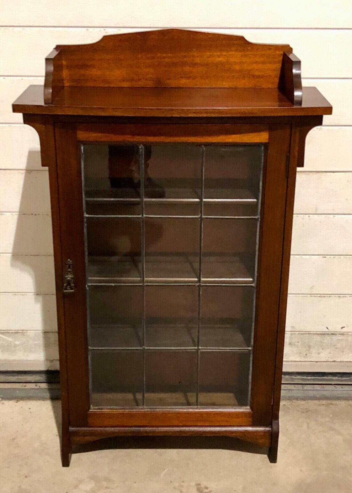 000778....Handsome Vintage Arts And Crafts Mahogany Bookcase / Display Cabinet ( sold )