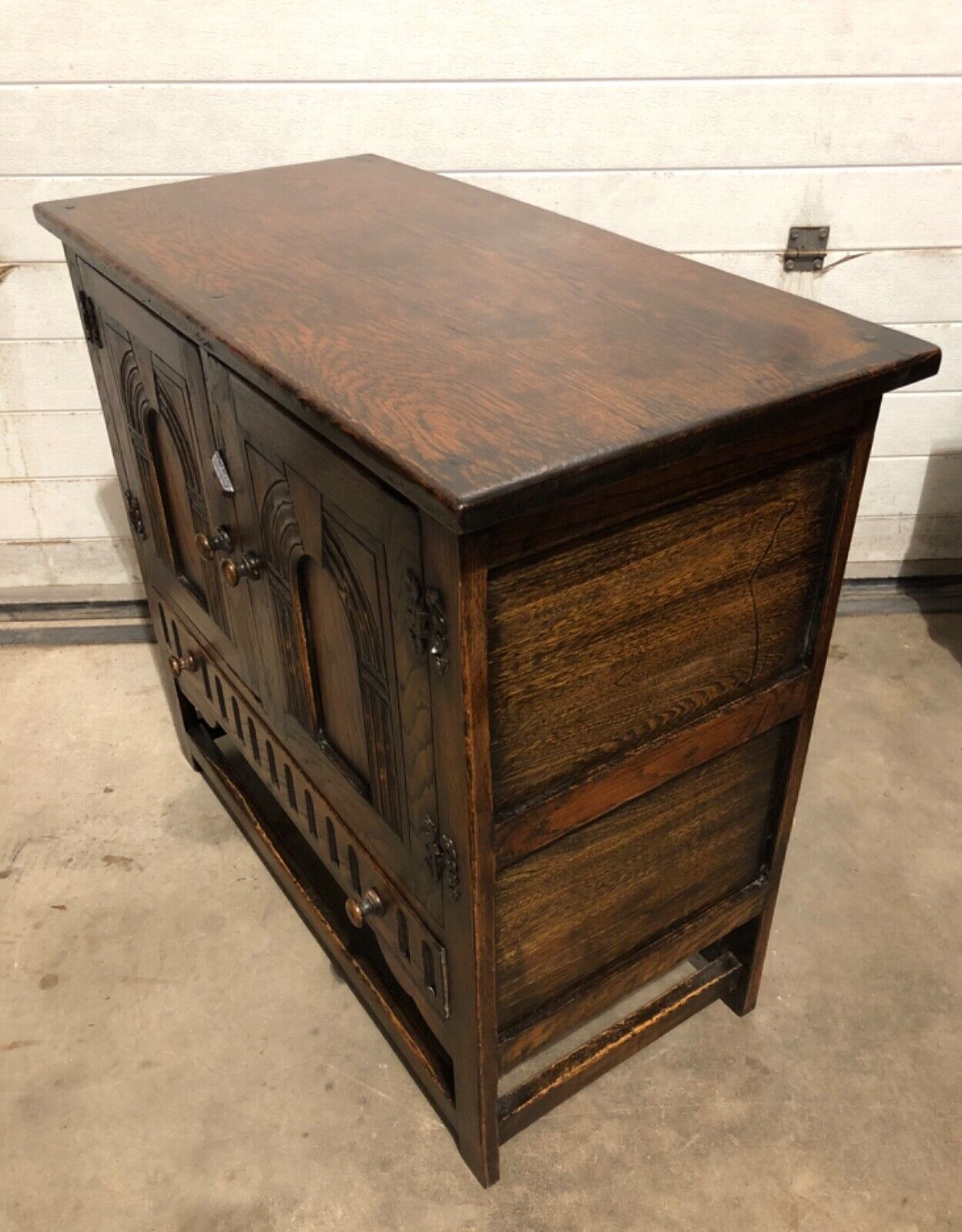 000791....Handsome Vintage Carved Oak Cabinet