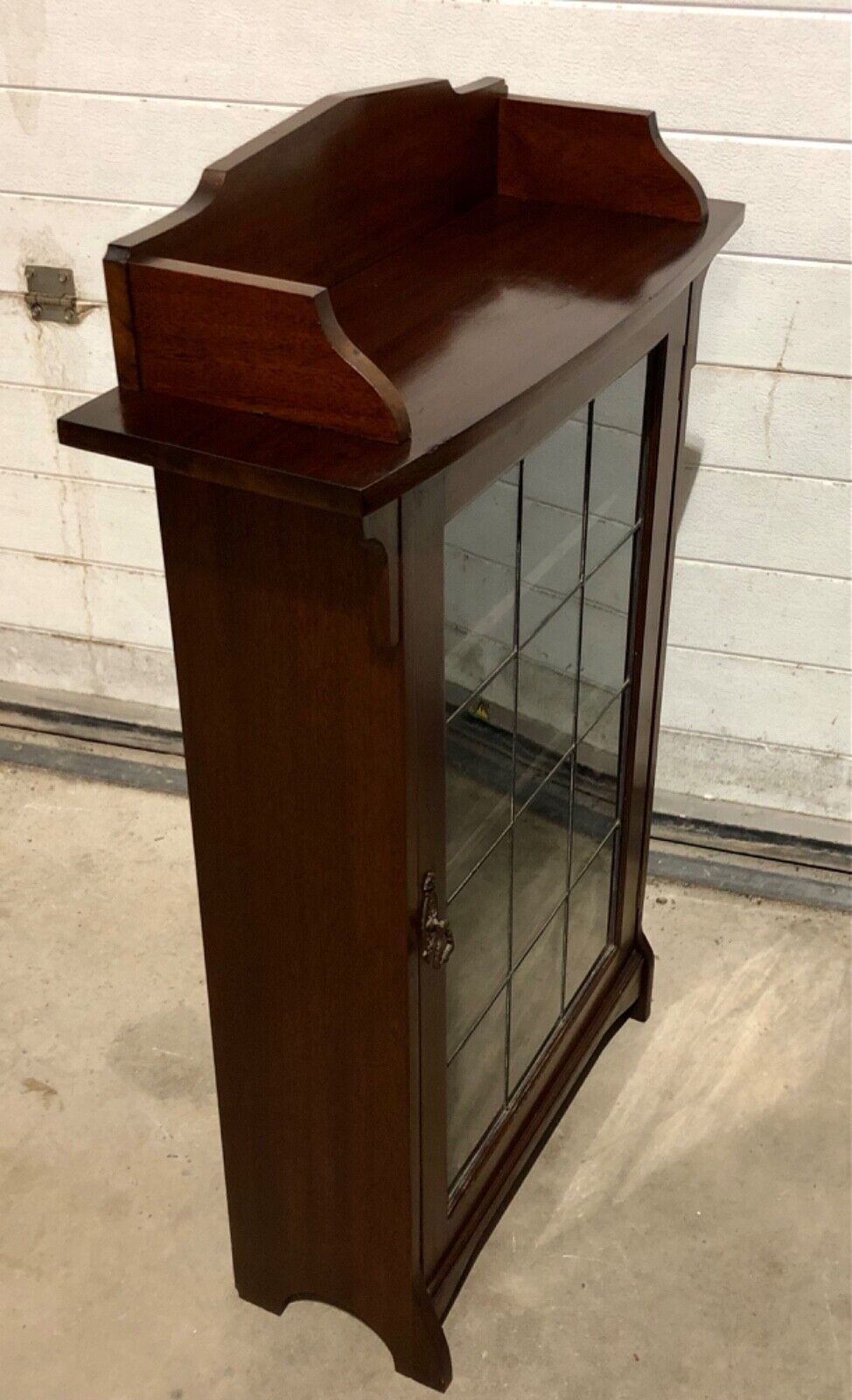 000778....Handsome Vintage Arts And Crafts Mahogany Bookcase / Display Cabinet ( sold )