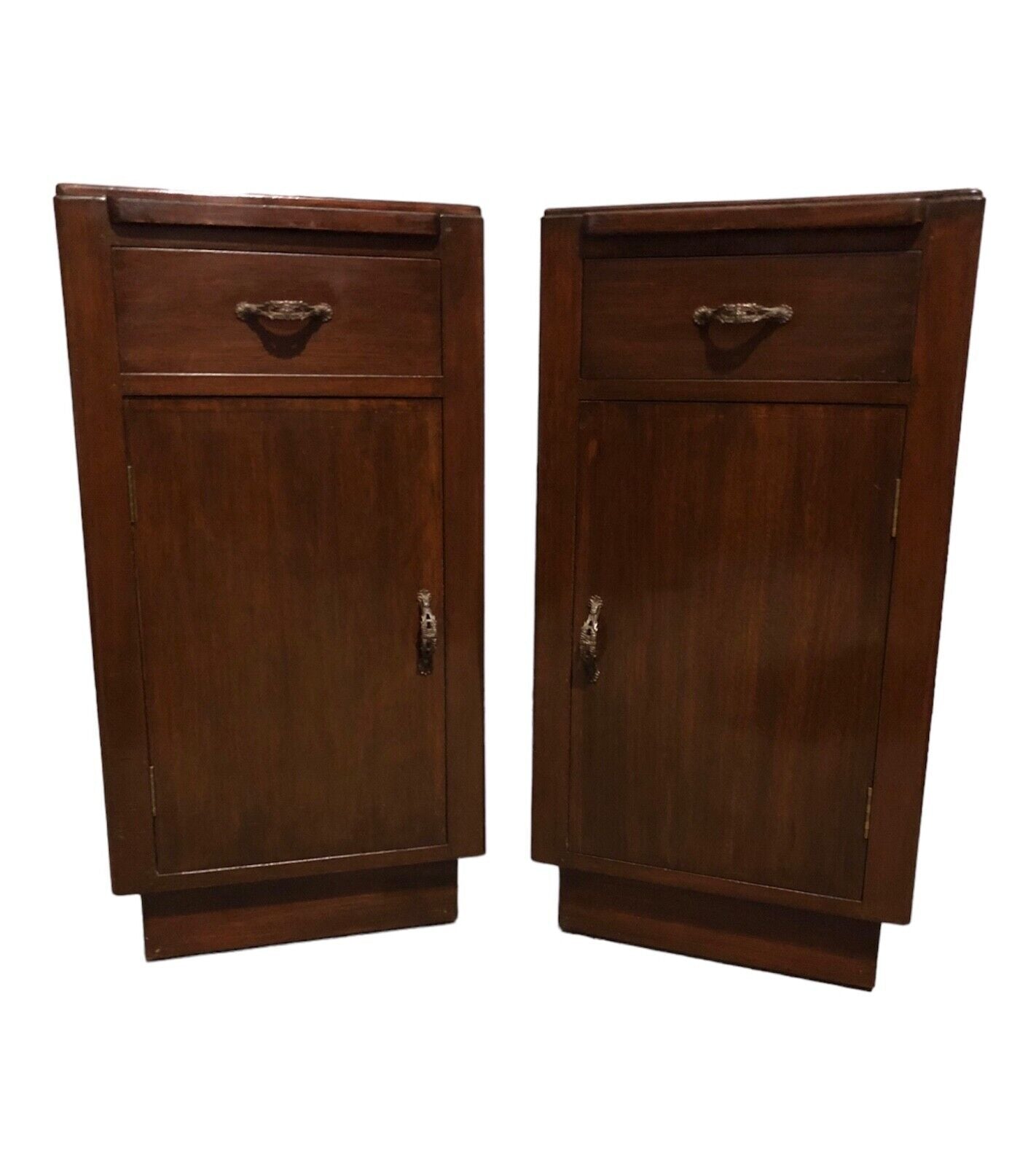 000767....Handsome Pair Of Art Deco Mahogany Bedside Tables / Bedside Cabinets ( sold )