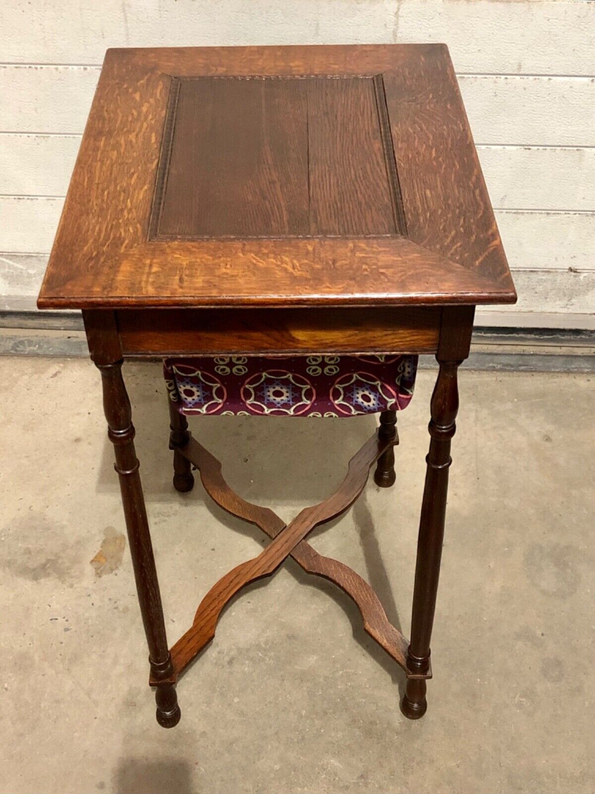 000739....Handsome Edwardian Oak Worktable / Sewing Table