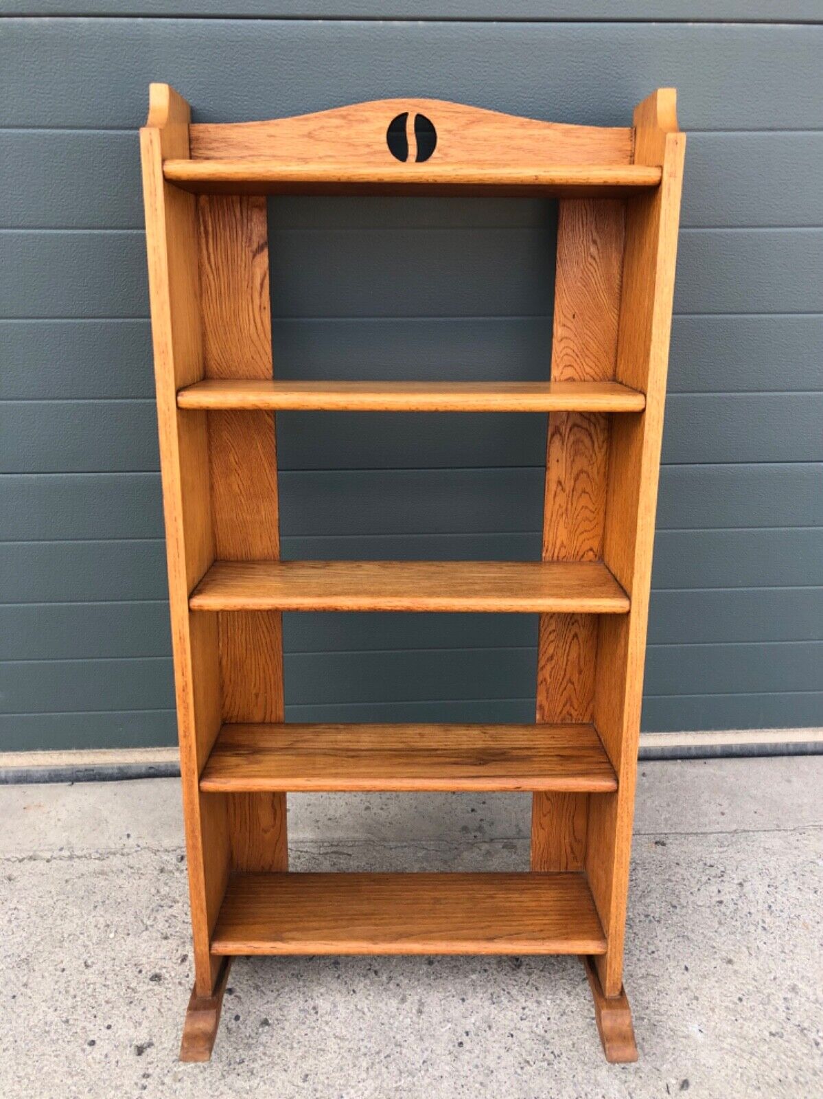 000835....Handsome Arts And Crafts Oak Bookcase / Oak Bookshelves ( sold )