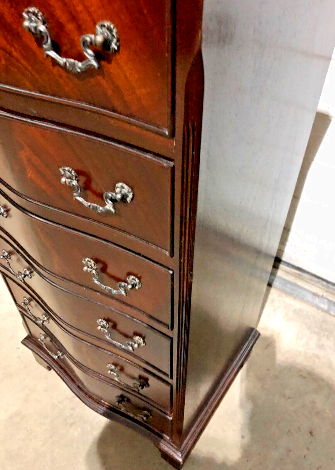 000764....Handsome Vintage Tallboy Chest / Chest Of Six Drawers