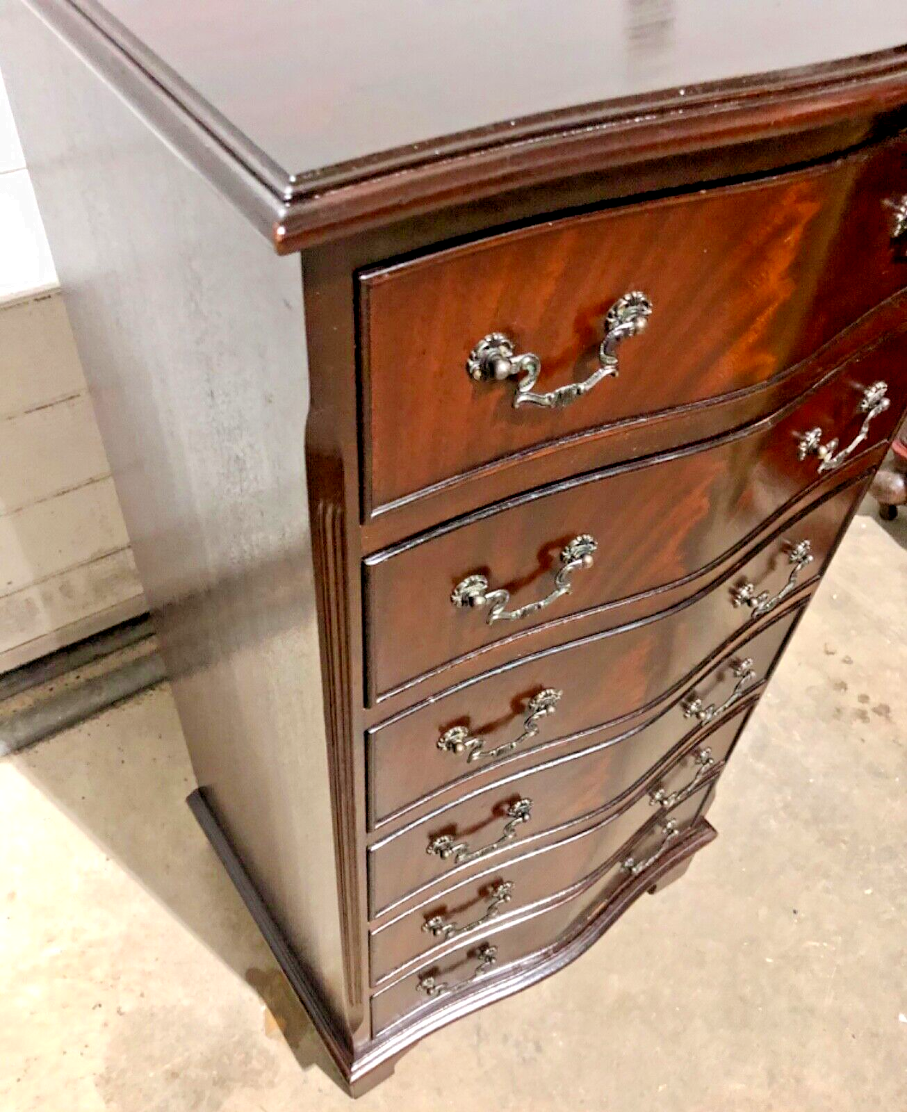 000764....Handsome Vintage Tallboy Chest / Chest Of Six Drawers