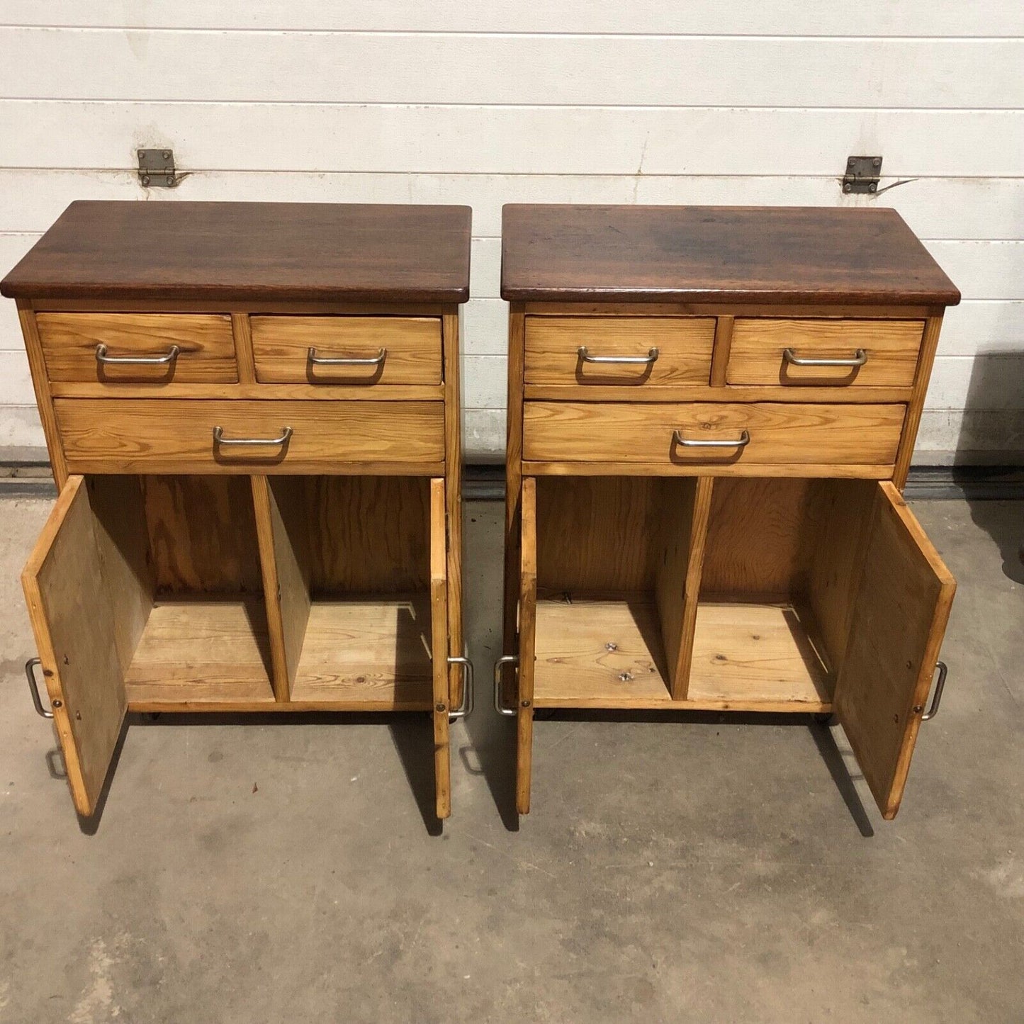 000774....Handsome Pair Of Vintage Cabinets / Bedside Cabinets