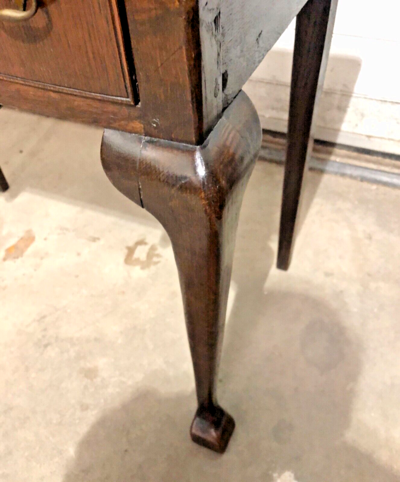 000801....Handsome Antique Oak Lowboy / Writing Table