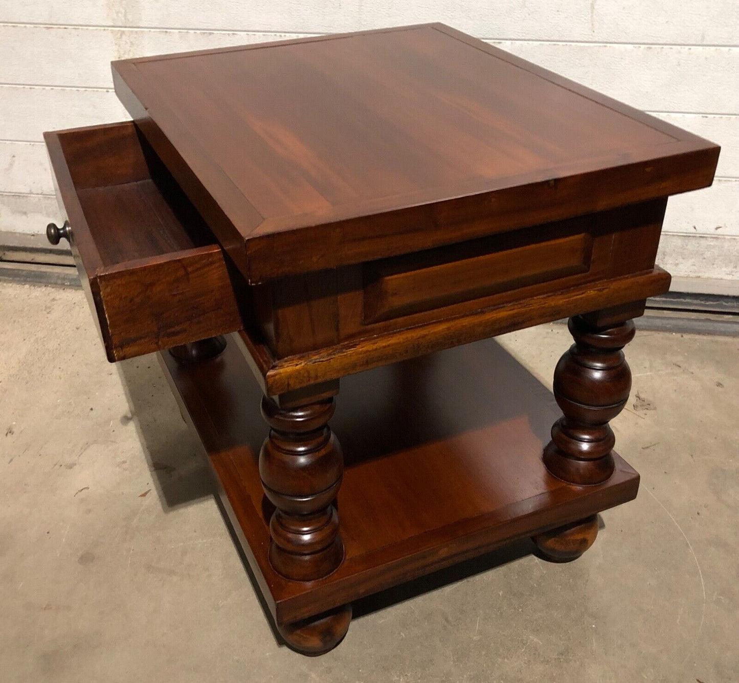 000771....Handsome Pair Of Vintage Bedside Tables / Lamp Tables ( sold )