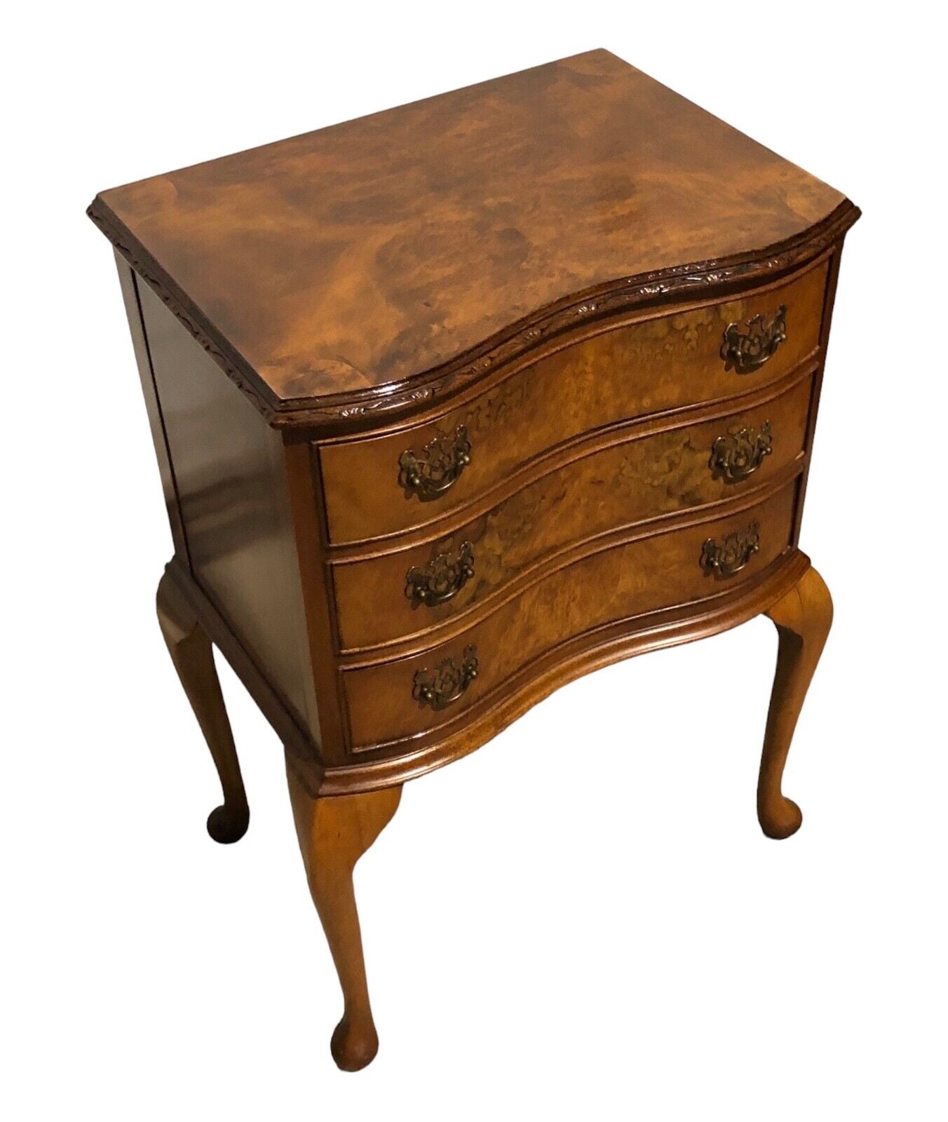 000768....Handsome Vintage Figured Walnut Bedside Chest / Lamp Table(sold )