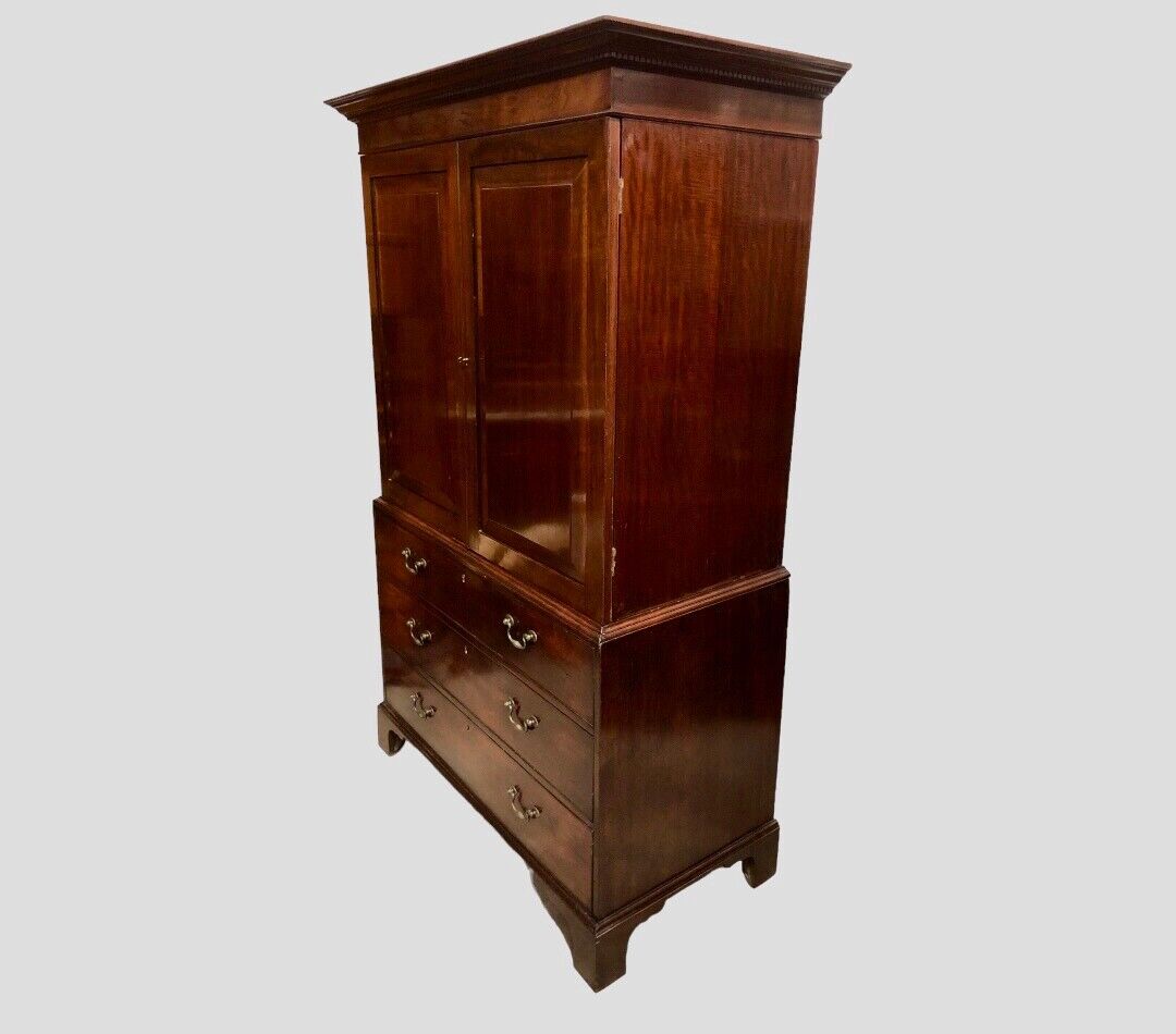 000759....Handsome Georgian Mahogany Linen Press / Linen Cupboard ( sold )
