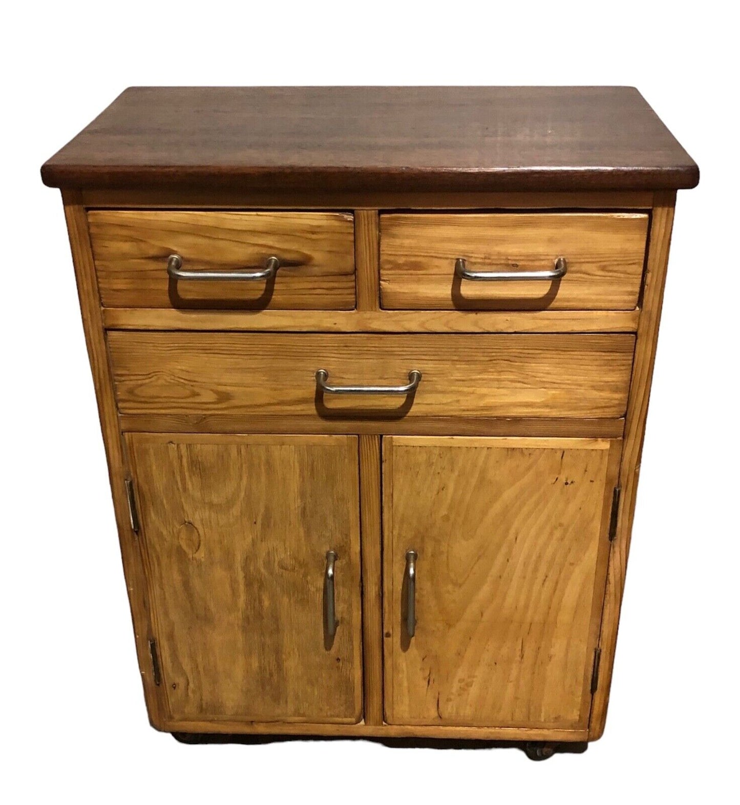 000774....Handsome Pair Of Vintage Cabinets / Bedside Cabinets