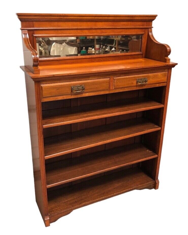 000829.....Handsome Edwardian Walnut Bookcase / Bookshelves