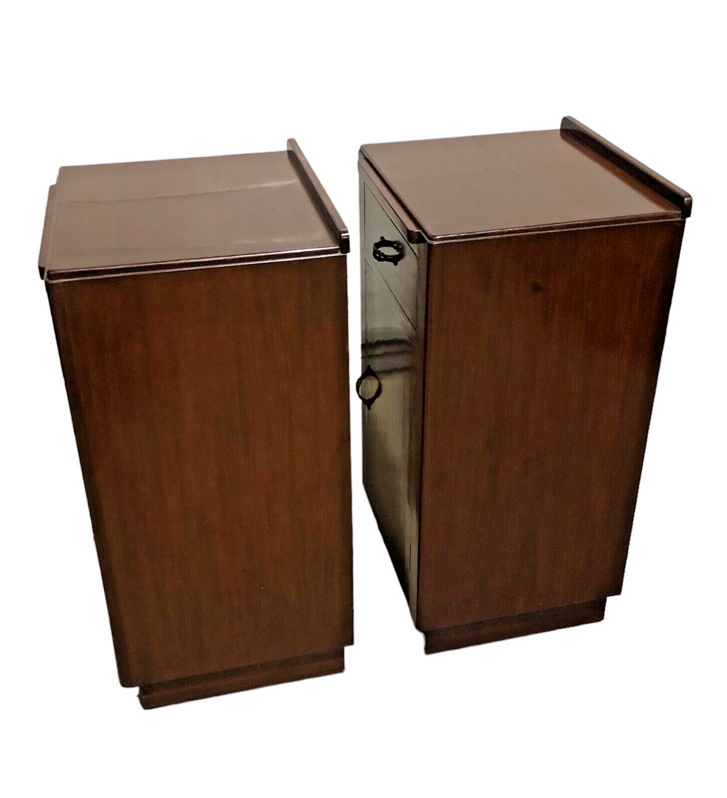000767....Handsome Pair Of Art Deco Mahogany Bedside Tables / Bedside Cabinets ( sold )