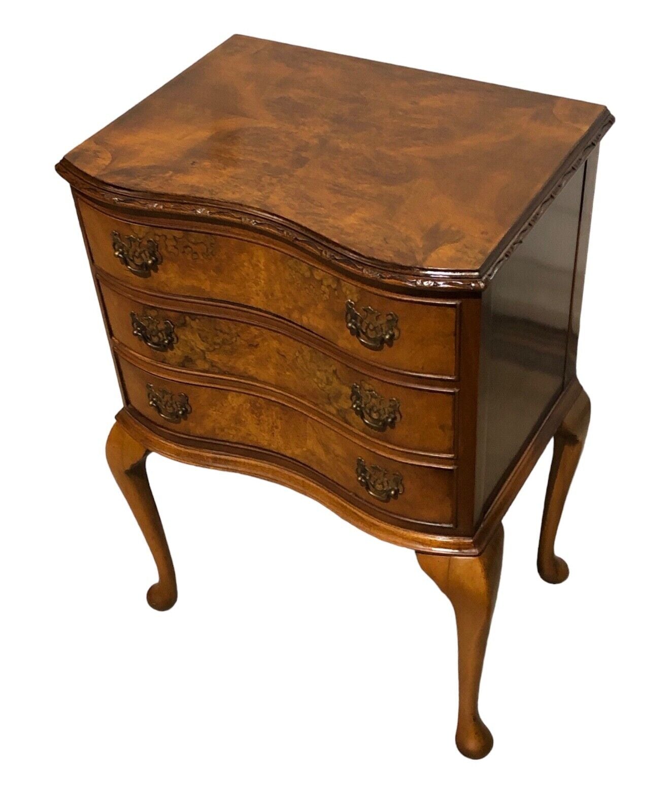 000768....Handsome Vintage Figured Walnut Bedside Chest / Lamp Table(sold )