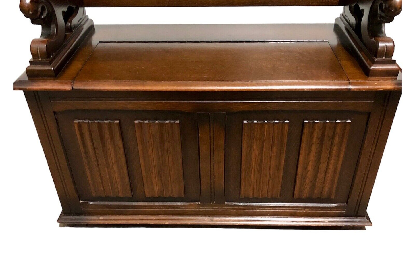 000797....Handsome Vintage Carved Oak Monks Bench / Hall Seat ( sold )