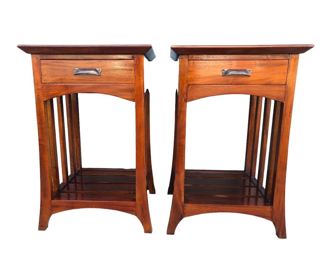 000802....Handsome Pair Of Vintage Mahogany Bedside Tables / Lamp Tables ( sold )