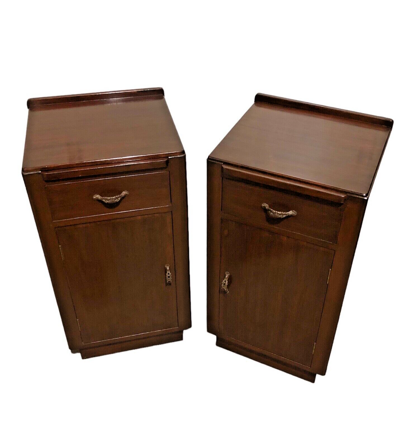 000767....Handsome Pair Of Art Deco Mahogany Bedside Tables / Bedside Cabinets