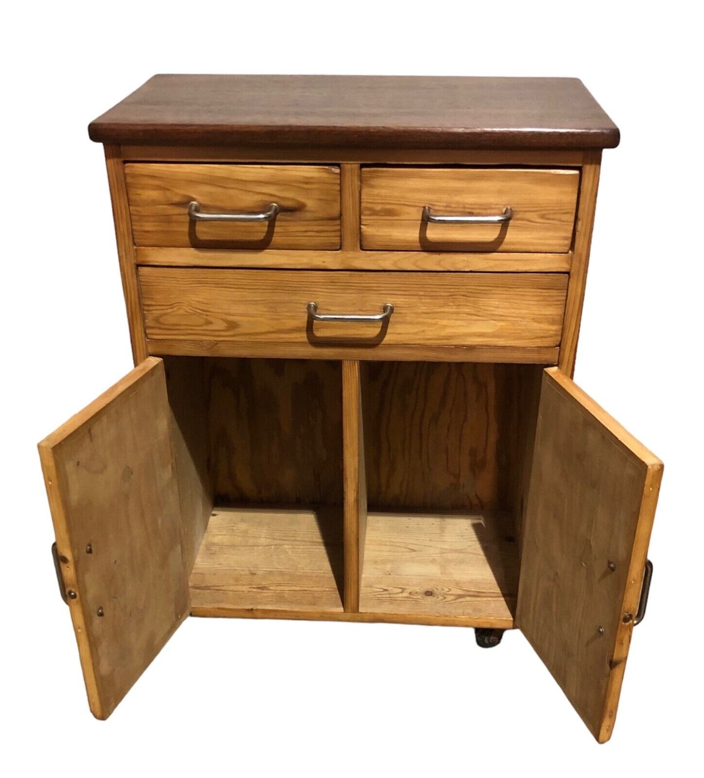 000774....Handsome Pair Of Vintage Cabinets / Bedside Cabinets