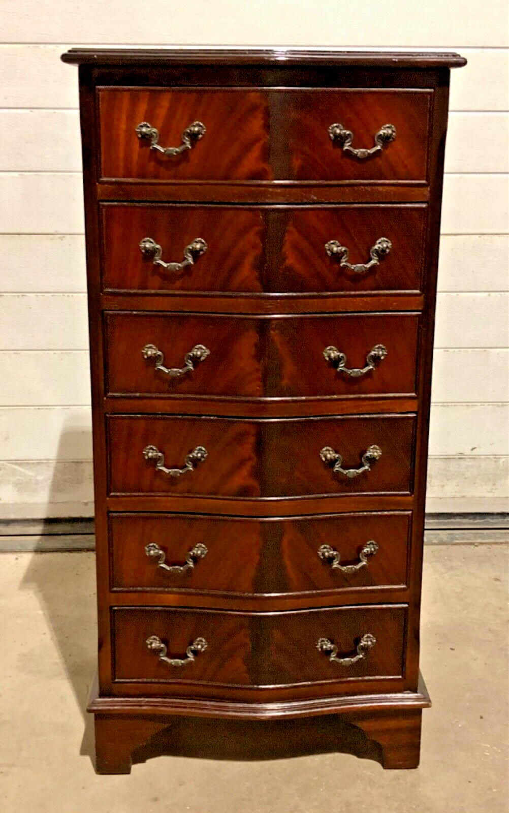 000764....Handsome Vintage Tallboy Chest / Chest Of Six Drawers