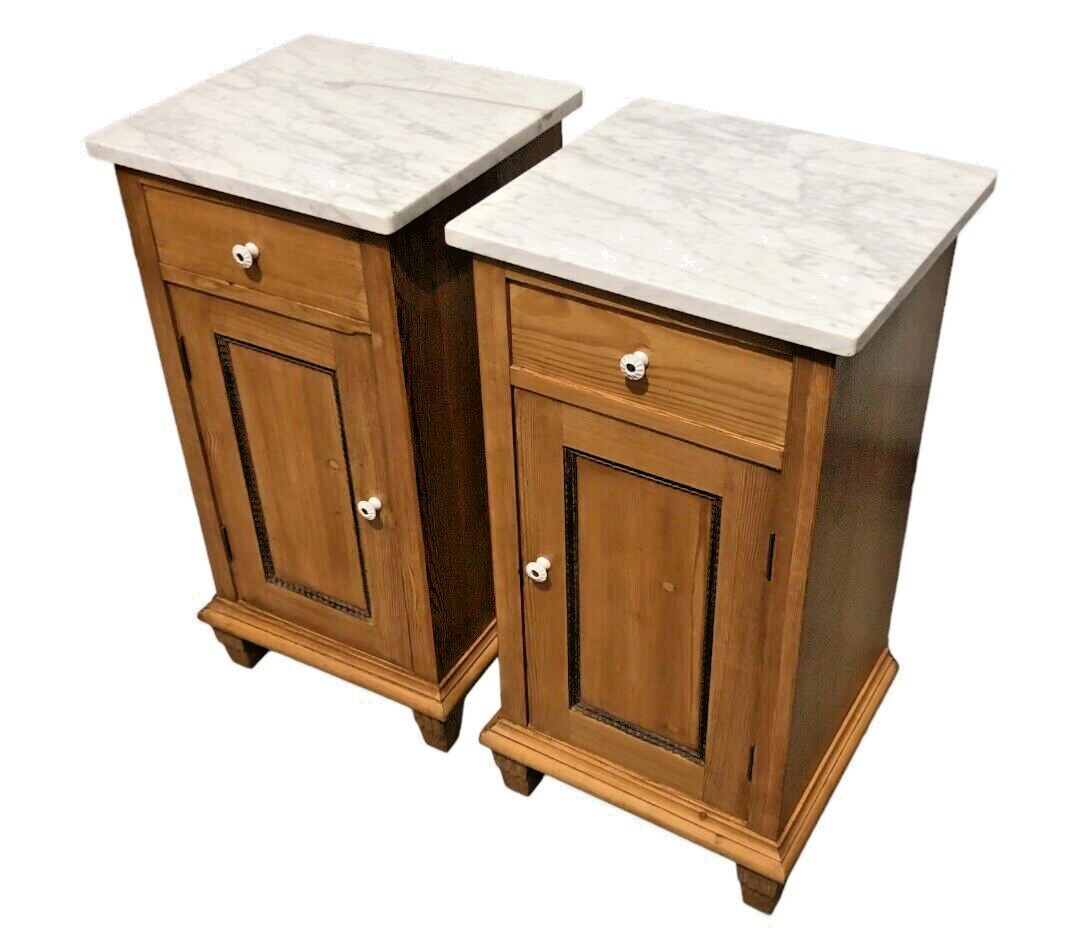 000855....Handsome Pair Of Continental Pine Bedside Cabinets / Bedside Tables ( sold )