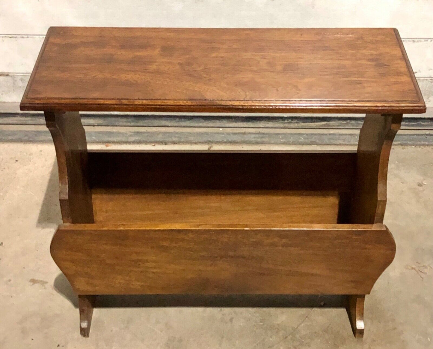 000746....Handsome Vintage Walnut Arts And Crafts Style Occasional Table