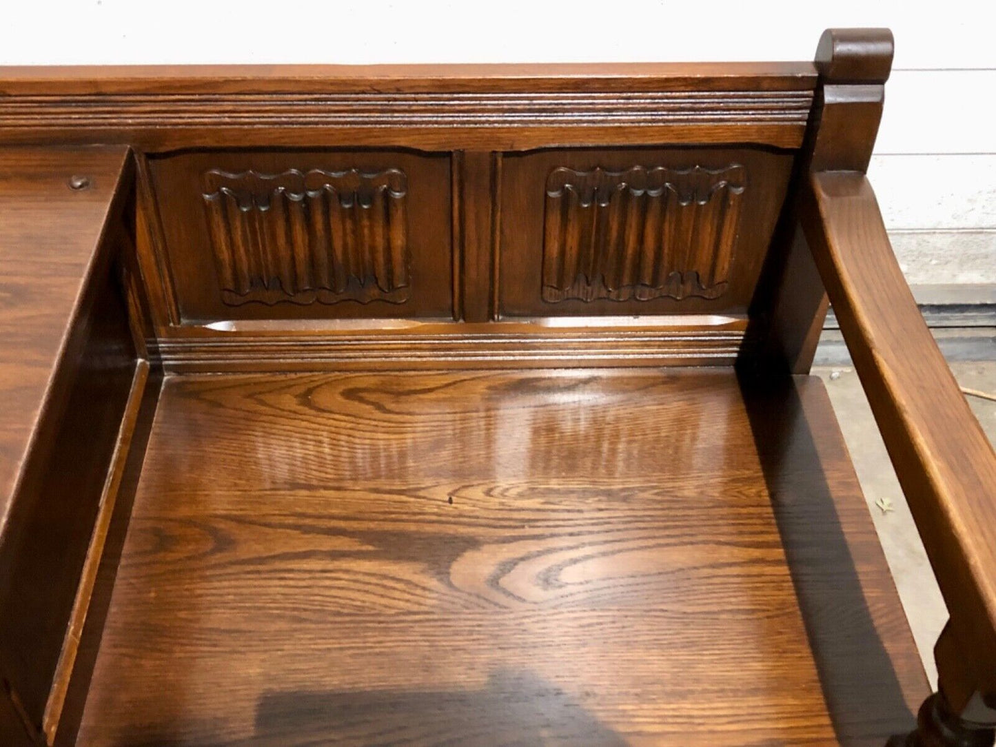 000788....Handsome Carved Oak Hall Seat / Old Charm Telephone Table ( sold )
