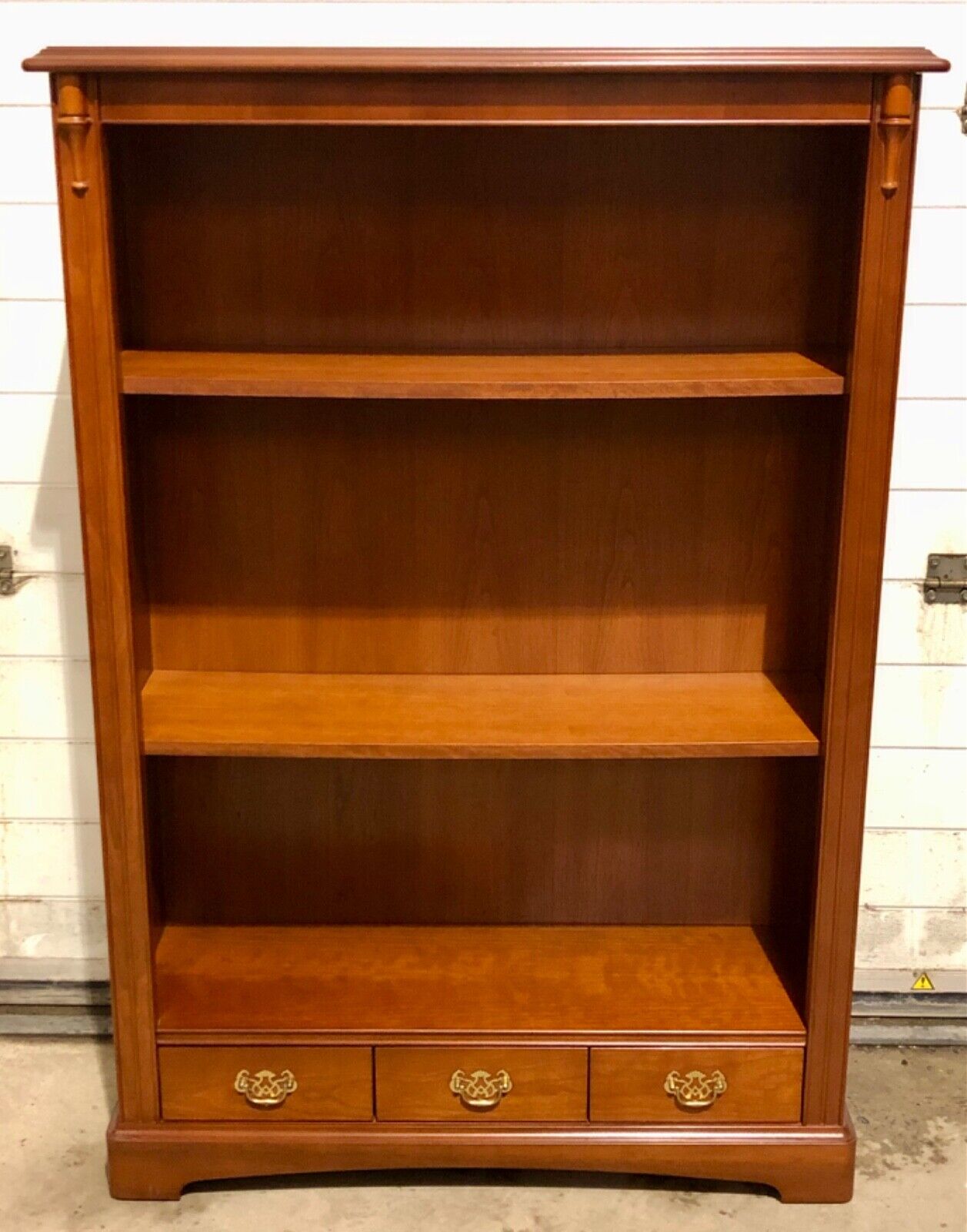 000738....Handsome Vintage Stag Bookcase / Bookshelves ( sold )