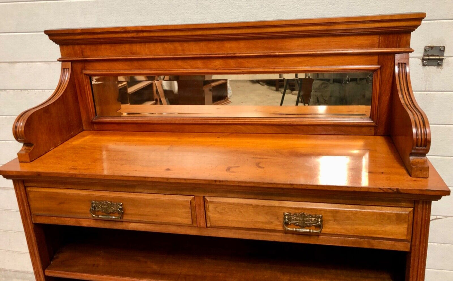 000829.....Handsome Edwardian Walnut Bookcase / Bookshelves