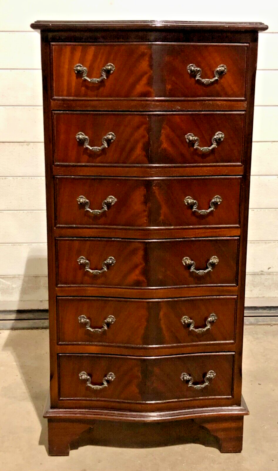 000764....Handsome Vintage Tallboy Chest / Chest Of Six Drawers