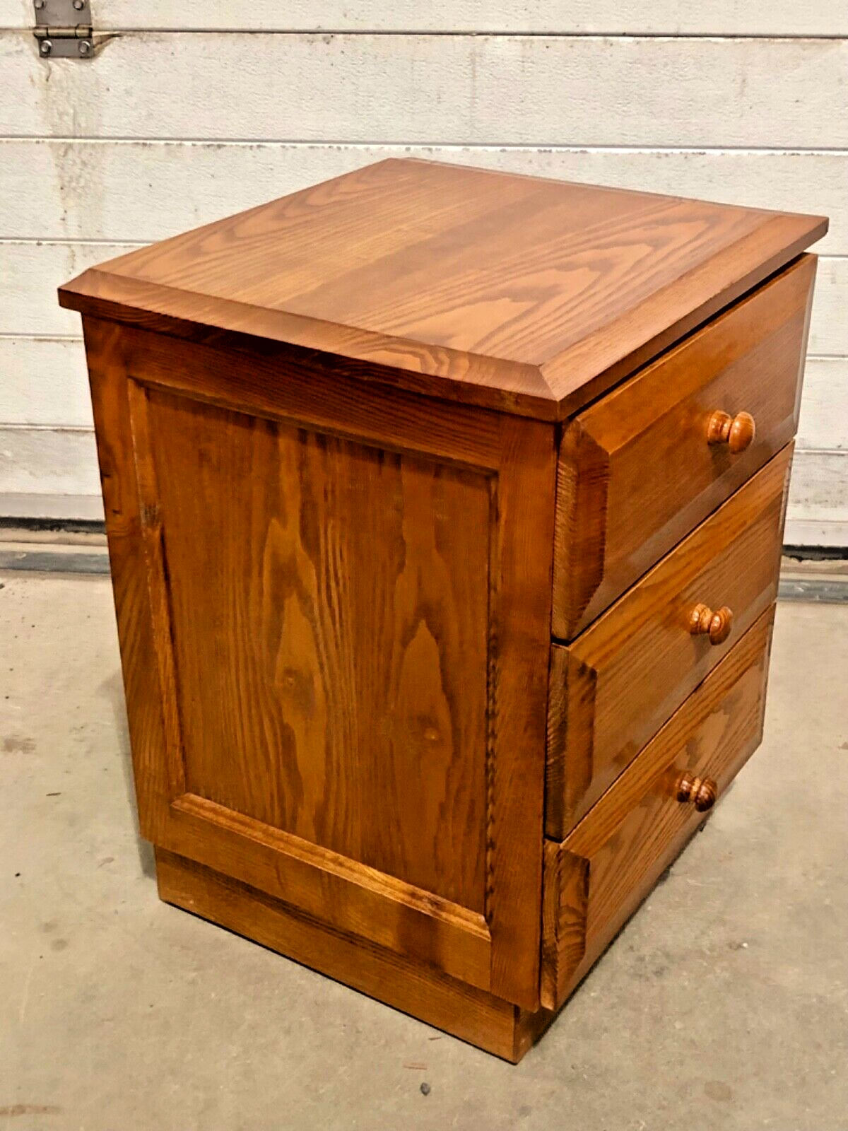 000827....Handsome Pair Of Solid Ash Bedside Chests / Vintage Ash Lamp Tables ( sold )